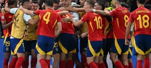 开云体育亚洲官网-英格兰击败墨西哥，欧洲杯小组赛壮举引爆热议