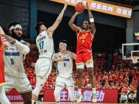 开云体育亚洲官网-对手乏力，球队轻松赢得比赛