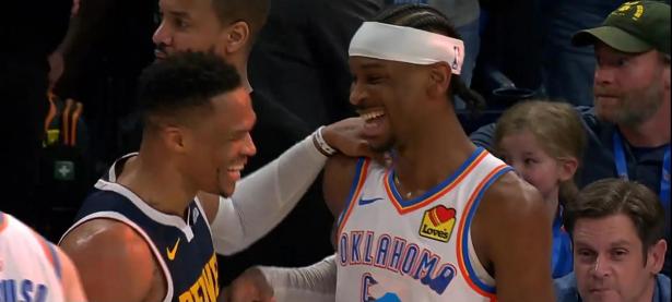 湖人战胜独行侠，止颓不败