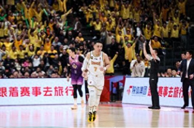 关于本土球员实力大爆发,助力球队赢得胜利!的信息 关于本土球员实力大爆发,助力球队赢得胜利!的信息