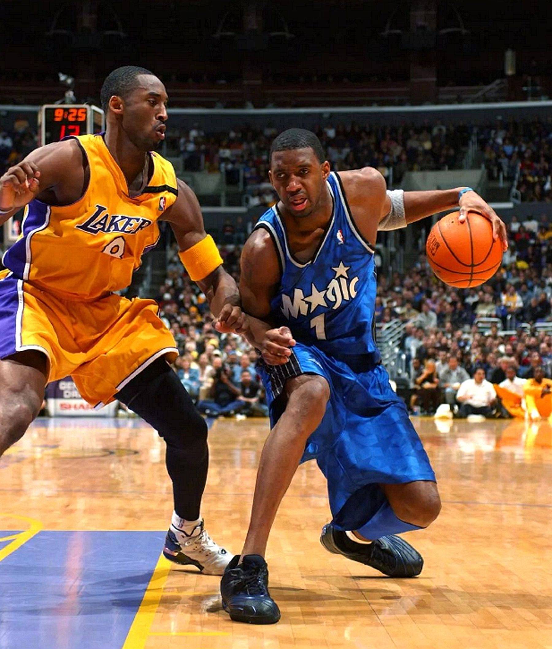 精彩篮球联赛,球员们全力拼搏,中场战燃爆的简单介绍 精彩篮球联赛,球员们全力拼搏,中场战燃爆的简单介绍