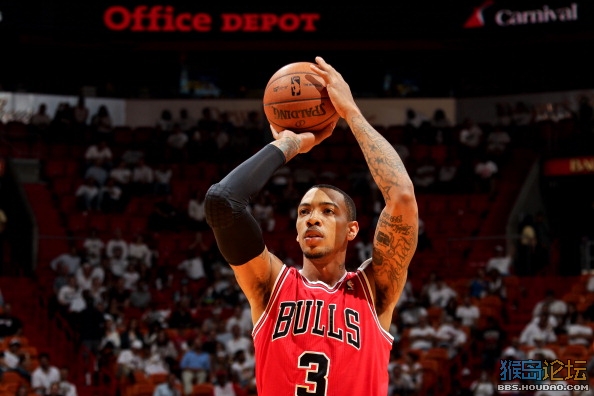 哥伦比亚篮球联赛赛场换成了盘球大赛 哥伦比亚篮球联赛赛场换成了盘球大赛