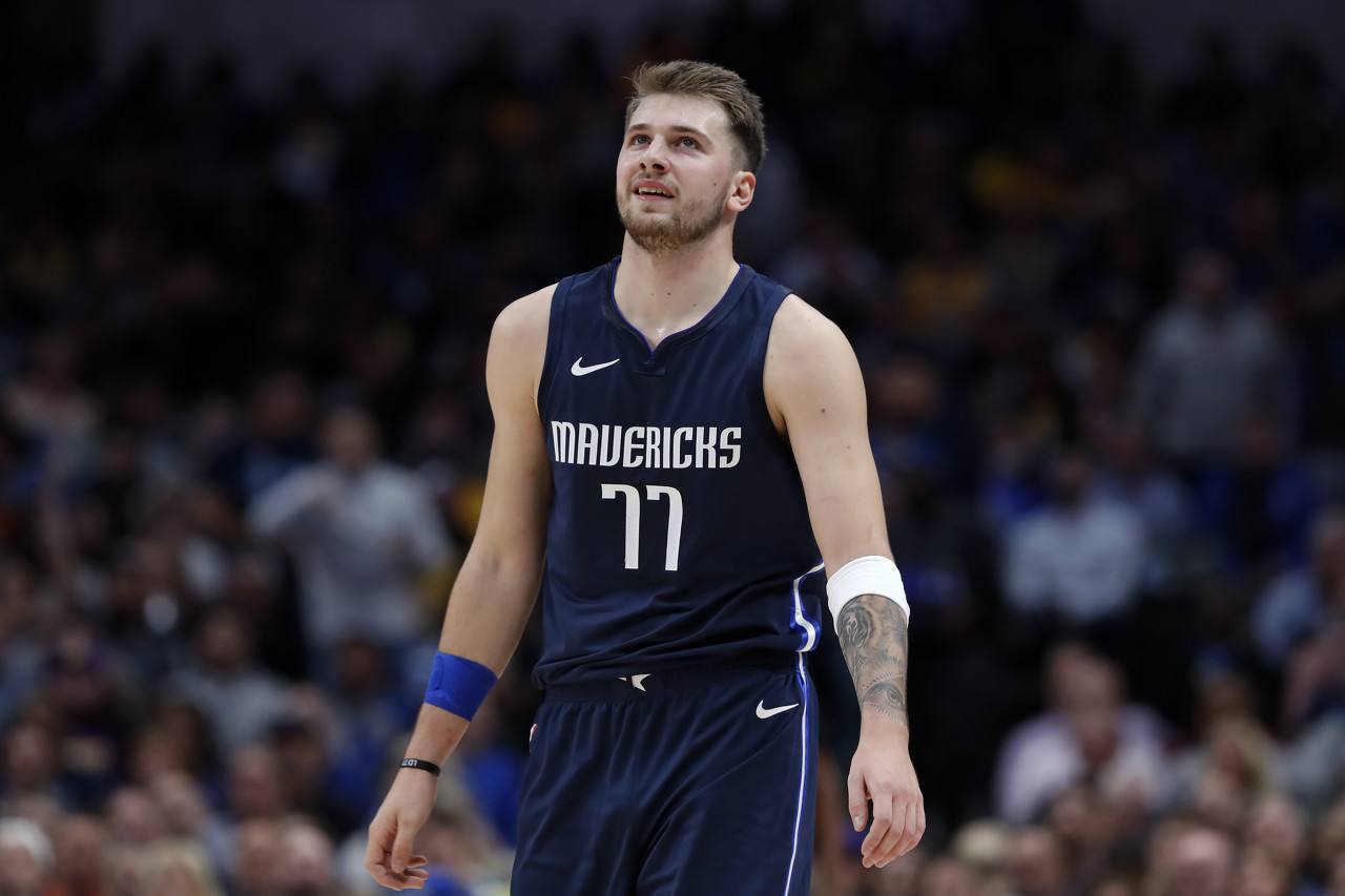 关于独行侠新星卢卡·东契奇获得NBA最有价值球员奖的信息 关于独行侠新星卢卡·东契奇获得NBA最有价值球员奖的信息