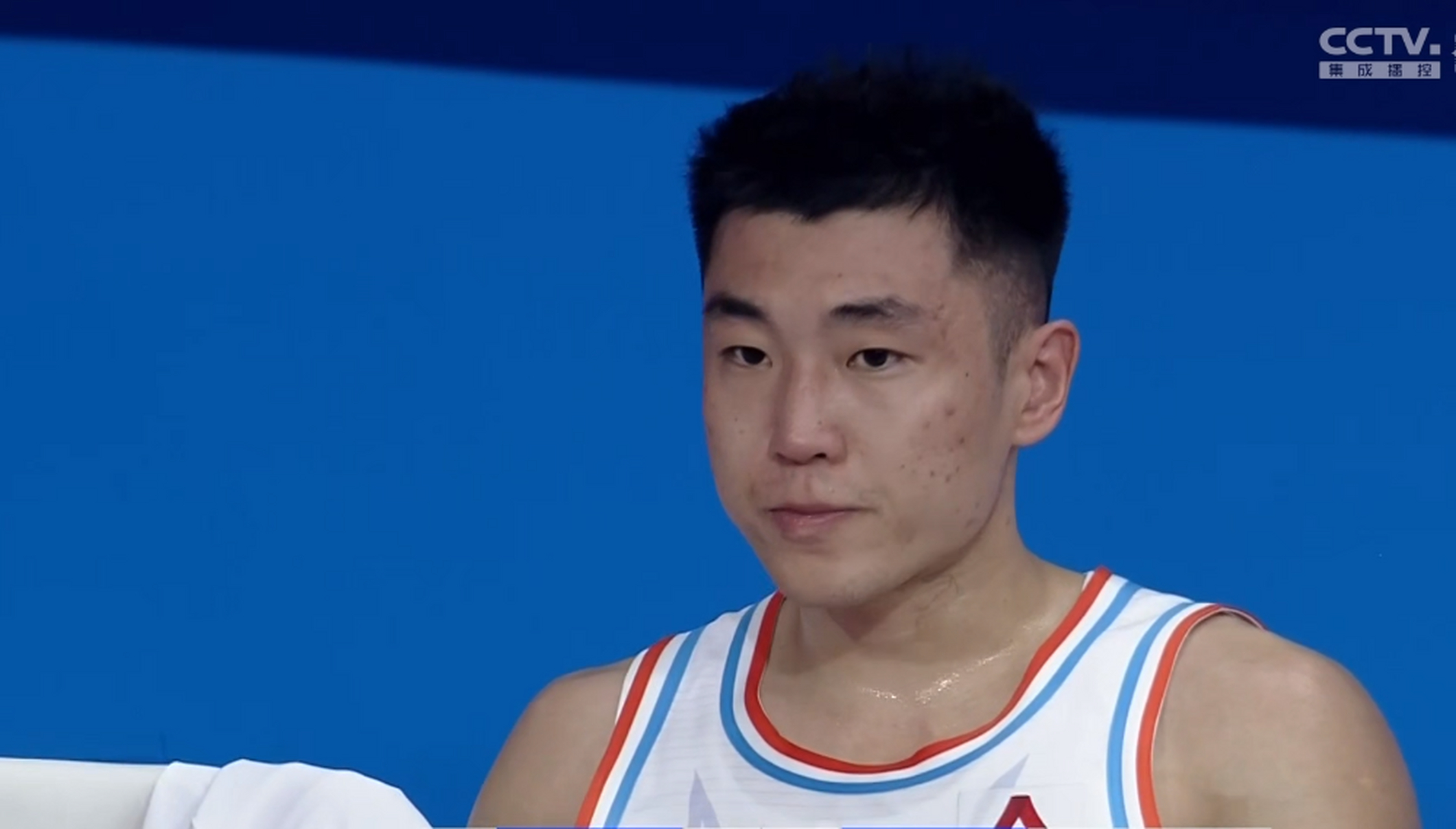 关于篮球赛场上一边倒?实力强劲队伍碾压对手的信息 关于篮球赛场上一边倒?实力强劲队伍碾压对手的信息