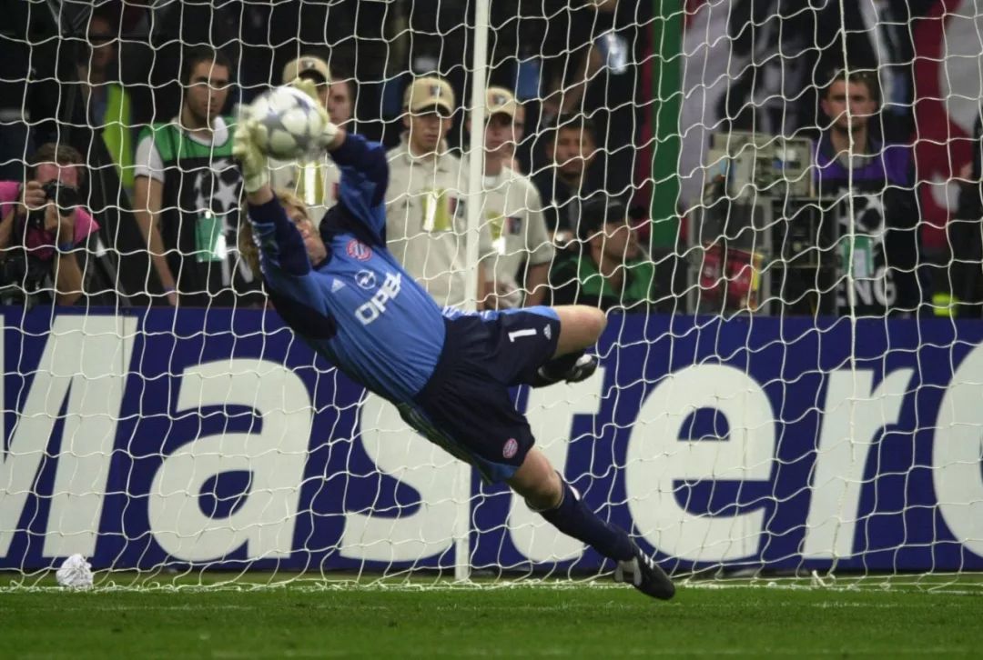 佛罗伦萨门将神勇扑救,帮助球队保持不败的简单介绍 佛罗伦萨门将神勇扑救,帮助球队保持不败的简单介绍