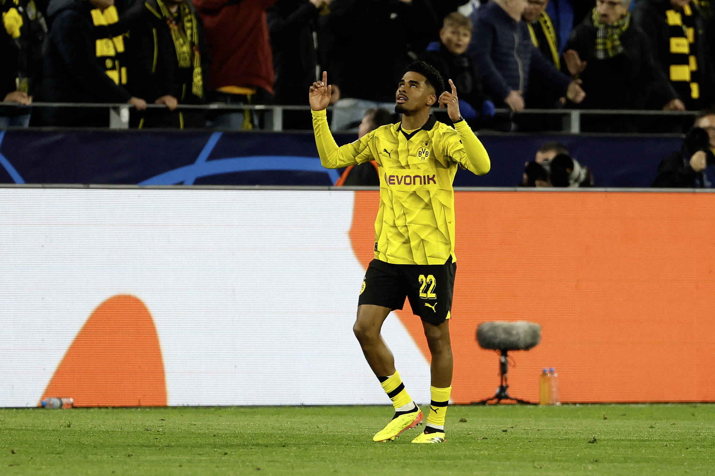 关于多特蒙德遭遇联赛连败的尴尬局面的信息 关于多特蒙德遭遇联赛连败的尴尬局面的信息