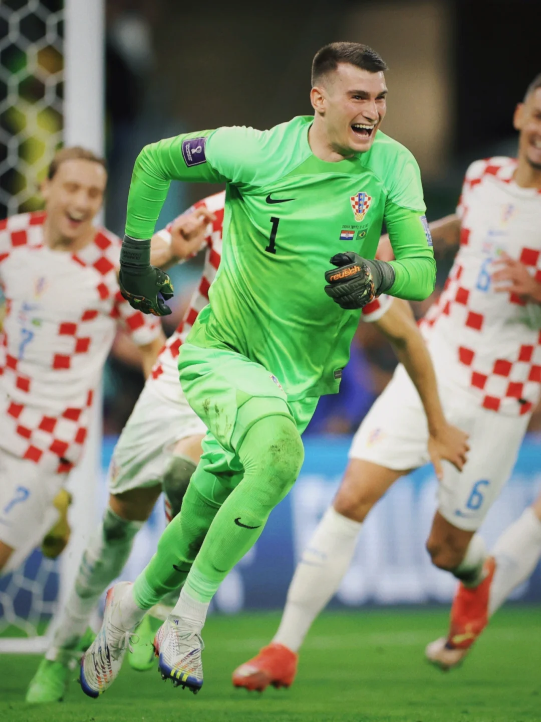 主帅神奇指挥，全队大获胜利再立功的简单介绍