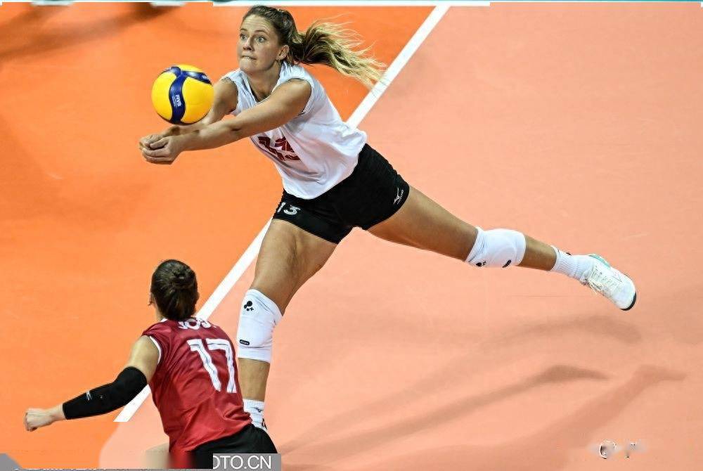 加拿大女子排球队连胜,晋级四强 加拿大女子排球队连胜,晋级四强