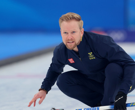 包含瑞典中场加盟澳大利亚联赛，创造历史成就的词条