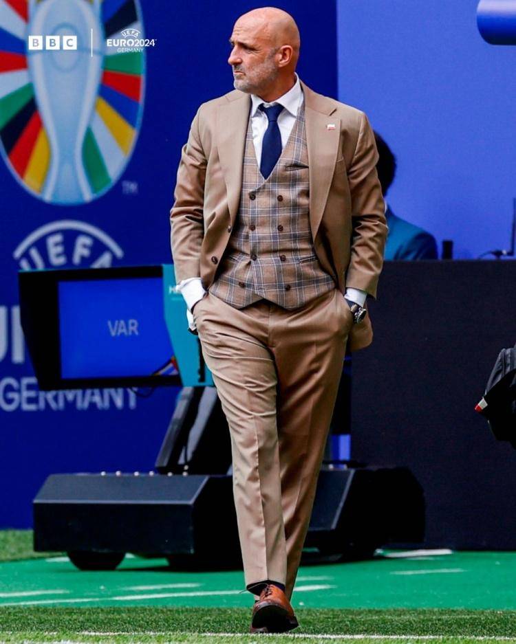 关于波兰主帅调整战术备战捷克欧洲杯资格赛,决胜态势的信息 关于波兰主帅调整战术备战捷克欧洲杯资格赛,决胜态势的信息