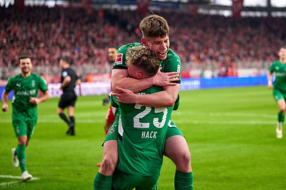 弗赖堡客场不敌门兴格拉德巴赫,战绩不理想的简单介绍 弗赖堡客场不敌门兴格拉德巴赫,战绩不理想的简单介绍