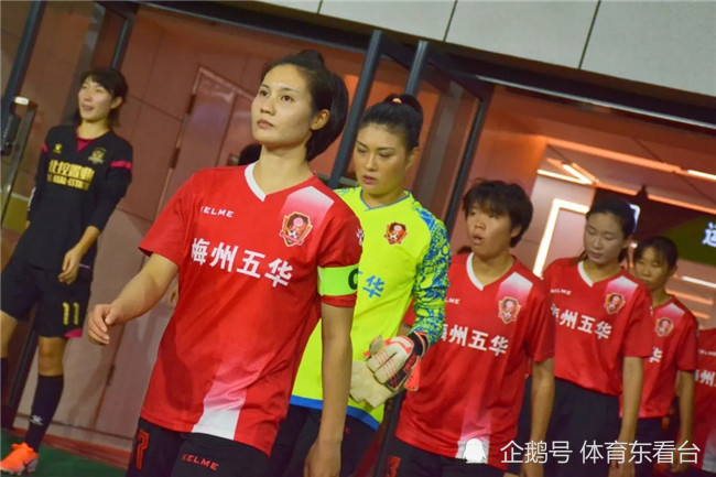 美式女足选拔赛赛程开，新秀宝贝争夺最佳