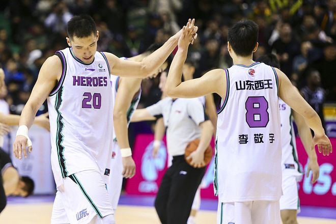 广州击败山东,取得连胜佳绩 广州击败山东,取得连胜佳绩