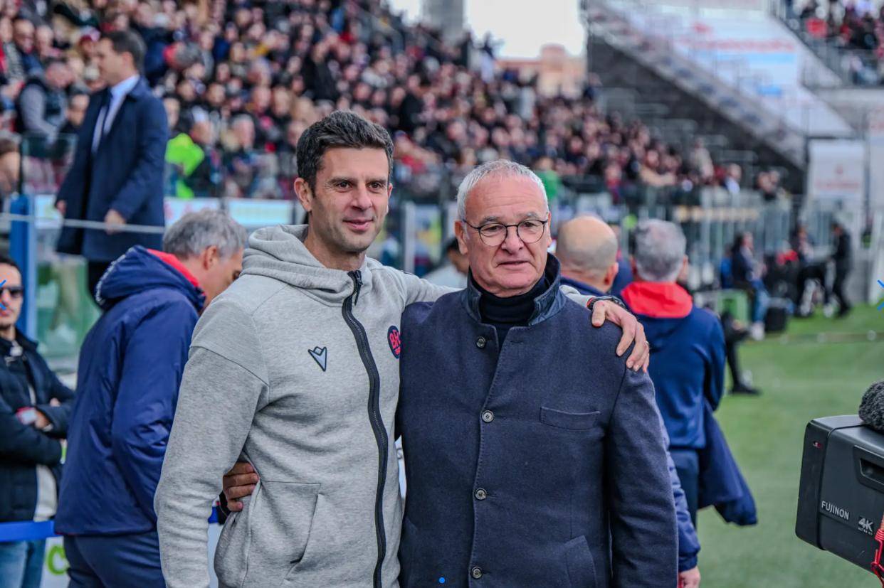 包含博洛尼亚对决帕尔马,红蓝军团难分胜负的词条 包含博洛尼亚对决帕尔马,红蓝军团难分胜负的词条