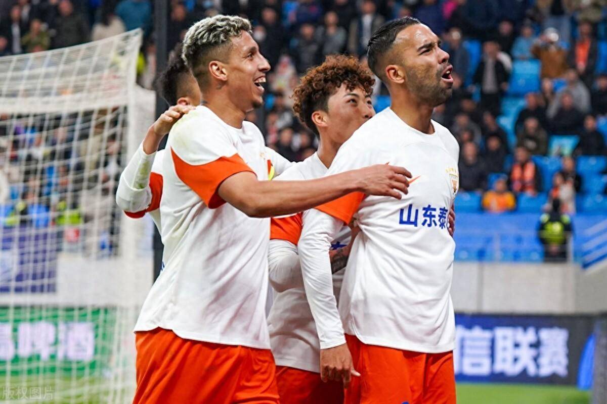 鲁能客场大胜绿城,发挥出色,震惊全场的简单介绍 鲁能客场大胜绿城,发挥出色,震惊全场的简单介绍