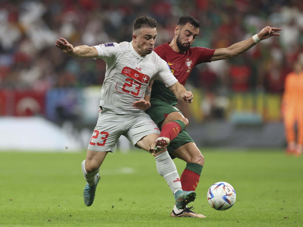 瑞士足球选手在点球大战中力挫对手 瑞士足球选手在点球大战中力挫对手