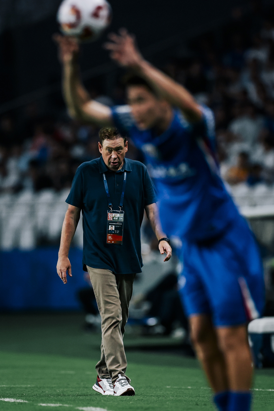 包含重庆斯威客场取胜上海绿地申花,力争进前四的词条 包含重庆斯威客场取胜上海绿地申花,力争进前四的词条