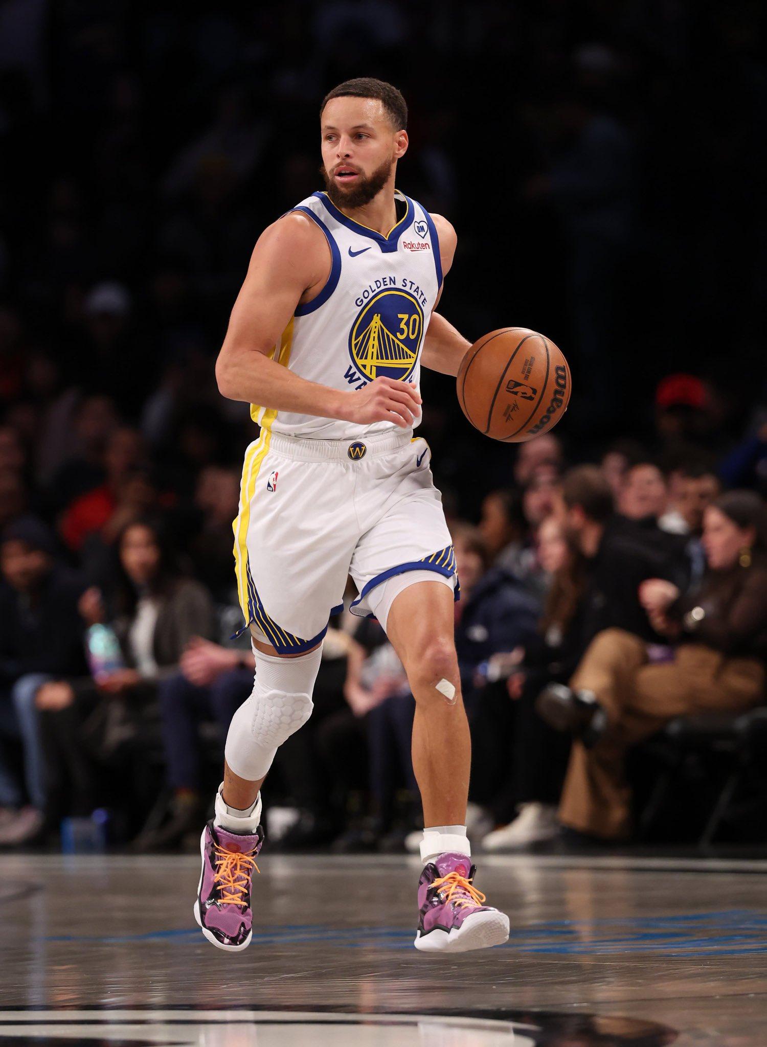 史蒂芬-库里获选年度最佳球员 史蒂芬-库里获选年度最佳球员