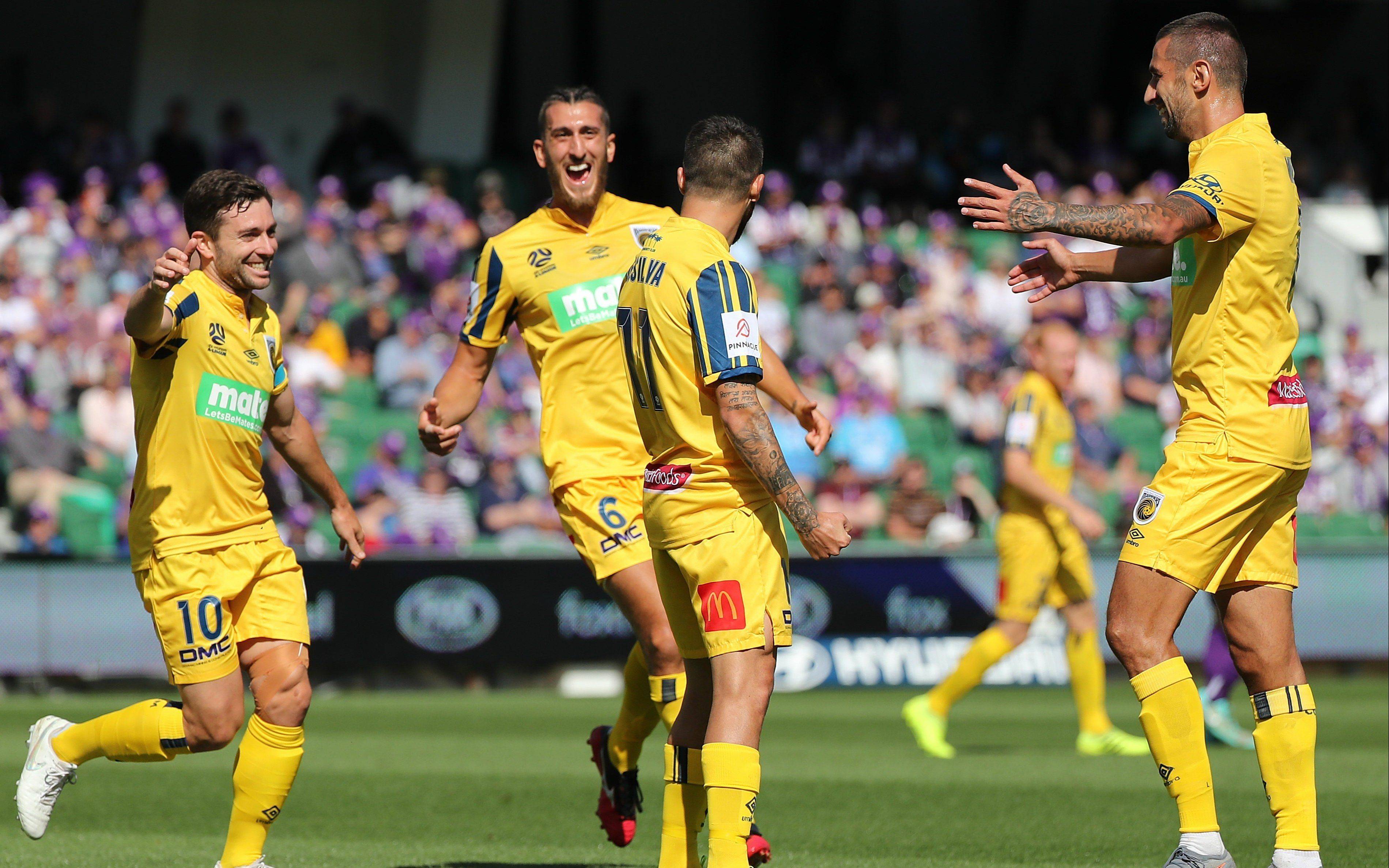 逐鹿中原!欧洲国家队在比赛中拼尽全力 逐鹿中原!欧洲国家队在比赛中拼尽全力