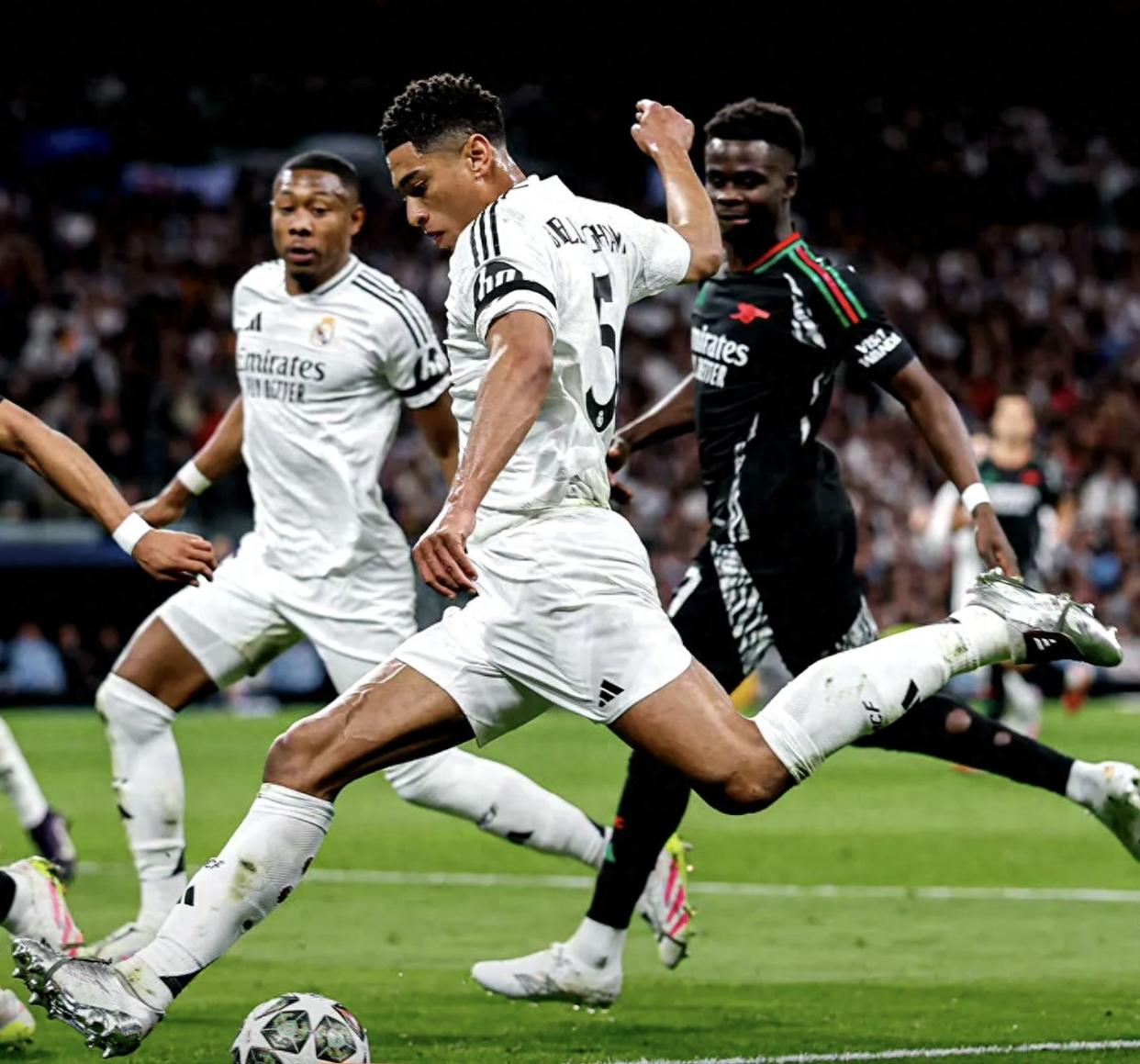 皇马中锋连续进球,助球队取得连胜 皇马中锋连续进球,助球队取得连胜