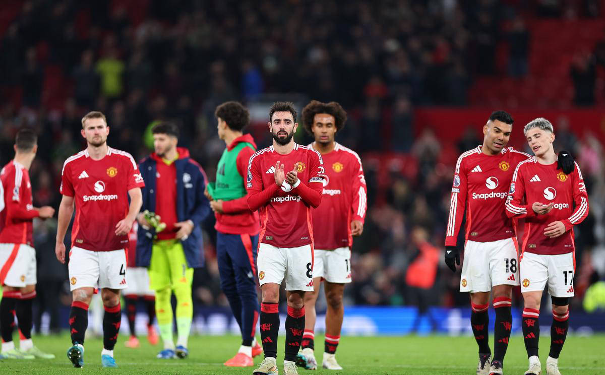 曼联客场不敌热刺,遭遇联赛两连败 曼联客场不敌热刺,遭遇联赛两连败