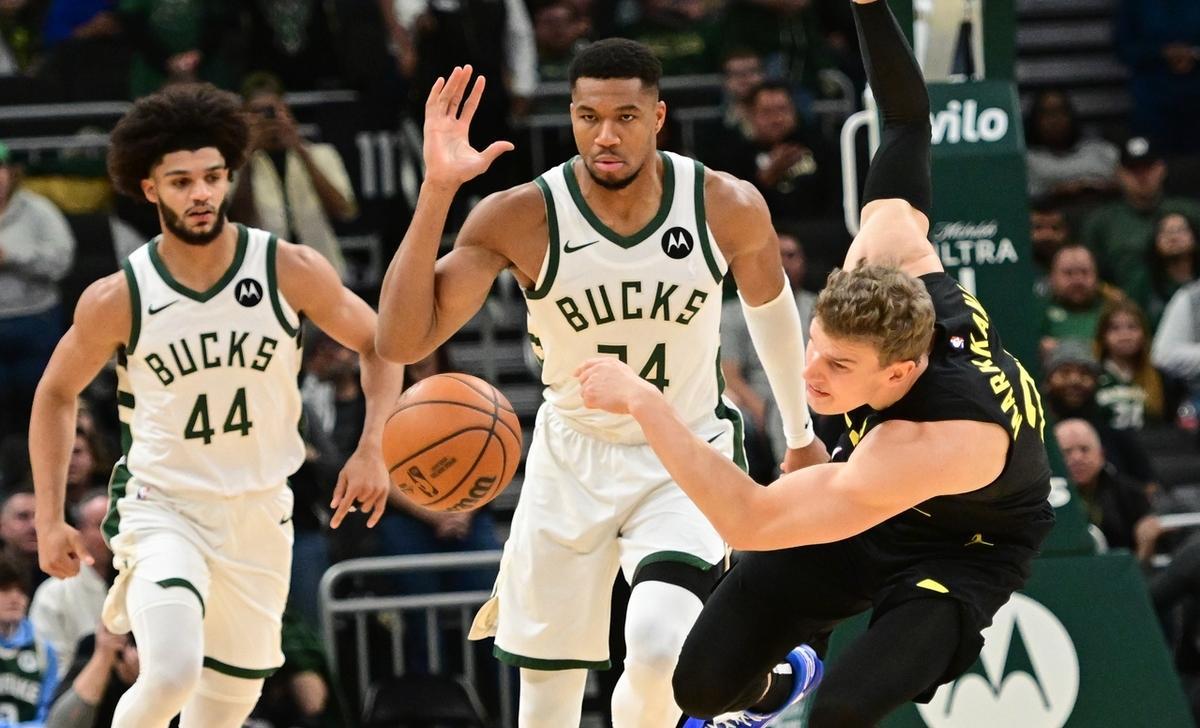 雄鹿豪取五连胜,完胜爵士 雄鹿豪取五连胜,完胜爵士