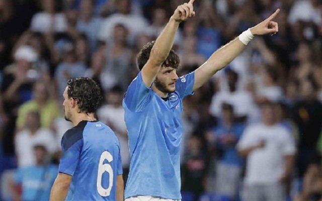 那不勒斯迎风挡,抢下榜首宝座的简单介绍 那不勒斯迎风挡,抢下榜首宝座的简单介绍