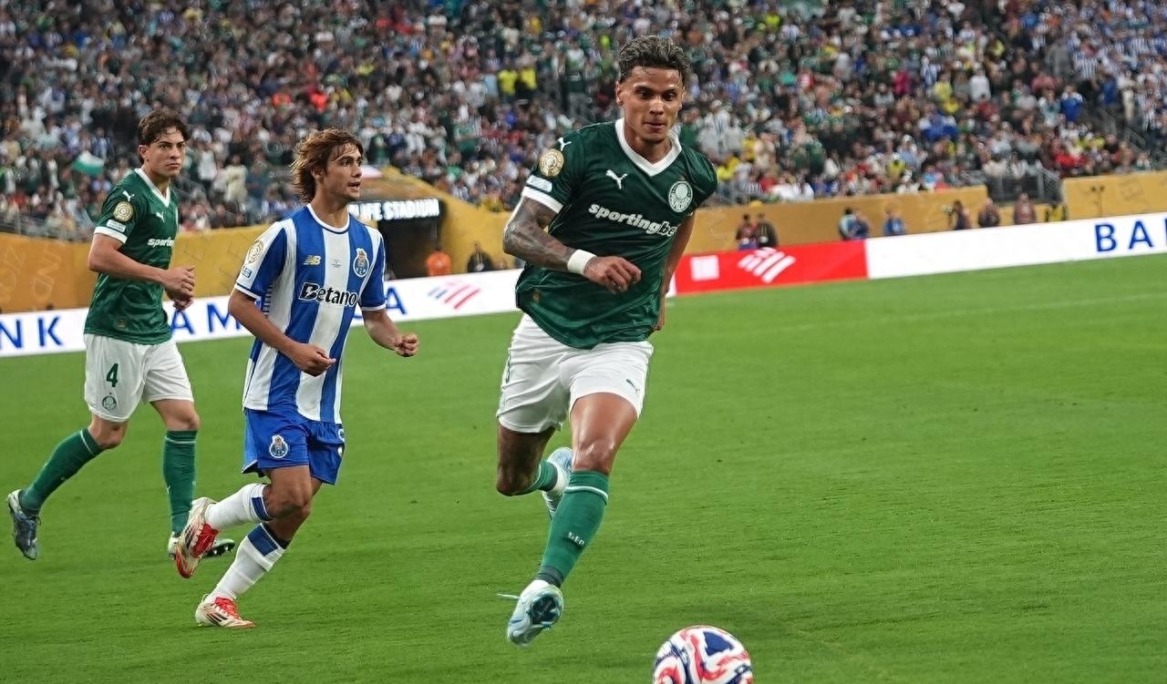 南美球队挑战亚洲强敌,追寻足球荣誉 南美球队挑战亚洲强敌,追寻足球荣誉